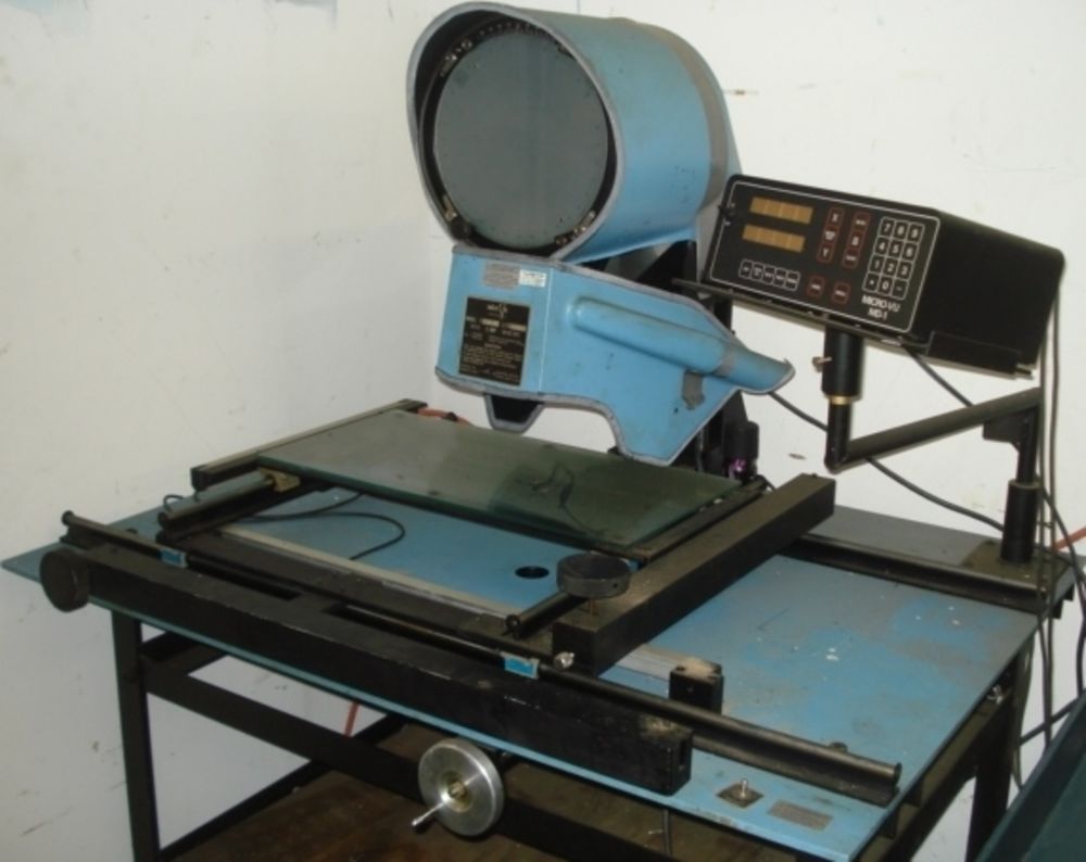 Micro Vu Model V-1000 Optical Comparator w/DRO