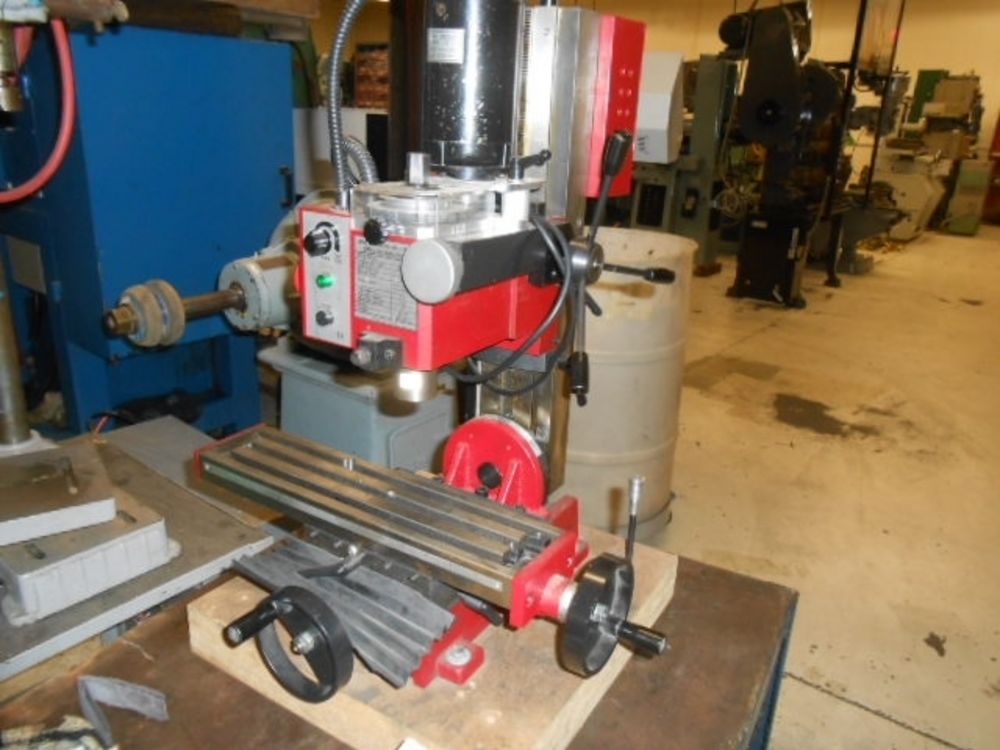 Cummins Industrial Tool Mini Mill/Drilling Machine, R8 Taper, 3 Axis