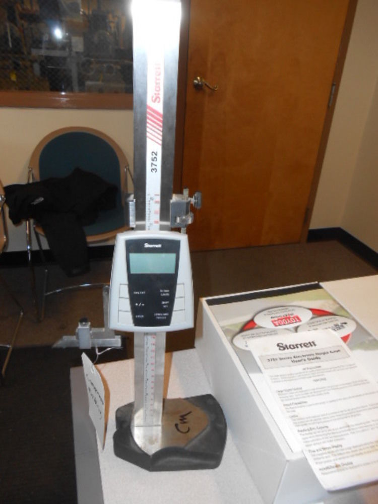 Starrett Digital Height Gage Series 3752 w/ User Manual