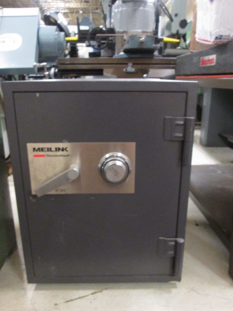 Meilink Thermovault FV2015 15"x15"x20" Combination Safe, Good Condition