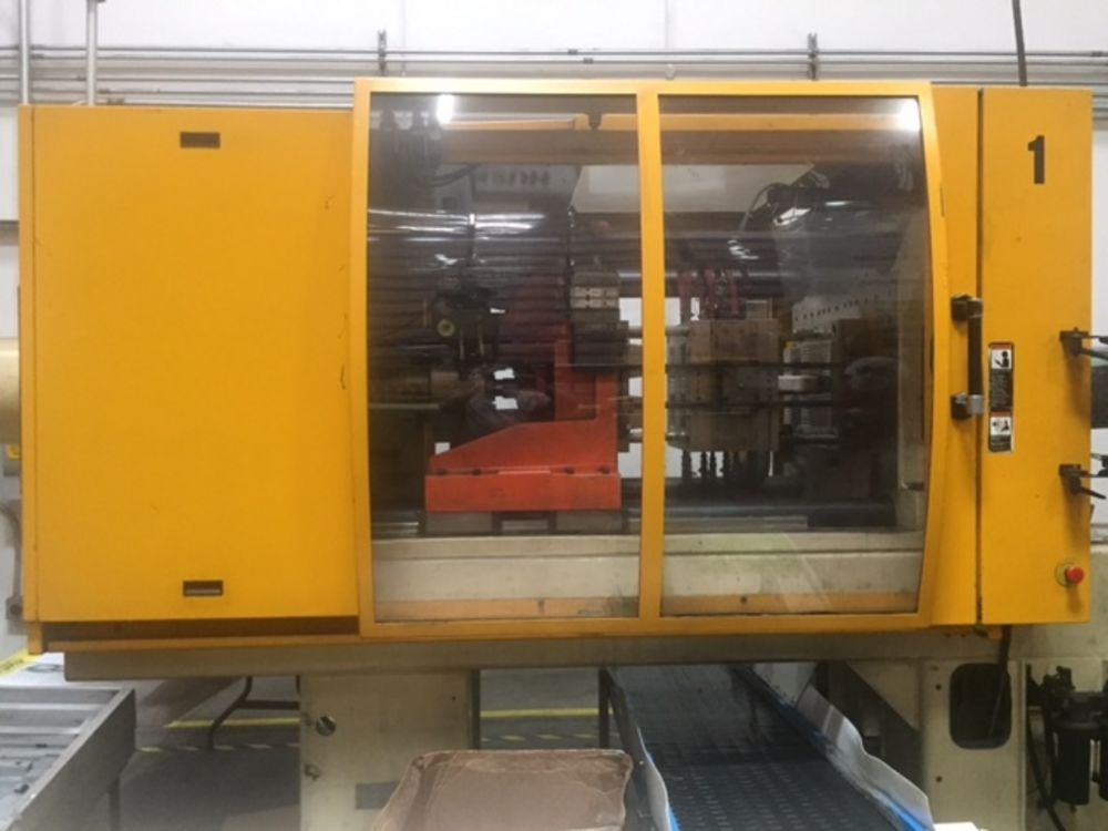 2 HUSKY INJECTION MOLDING MACHINE ONE WORKING CONDITION OTHER PARTS 2001