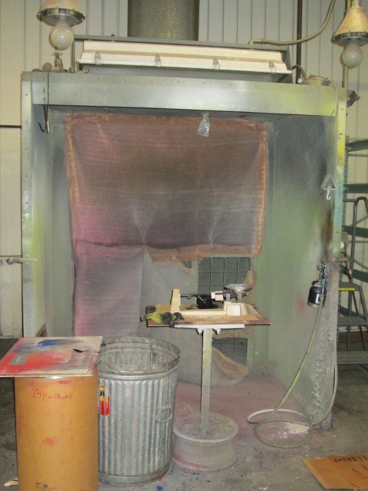 Binks Spray Booth W/Dust Collector Filter Cloth & Blower 6"X 6" Overall