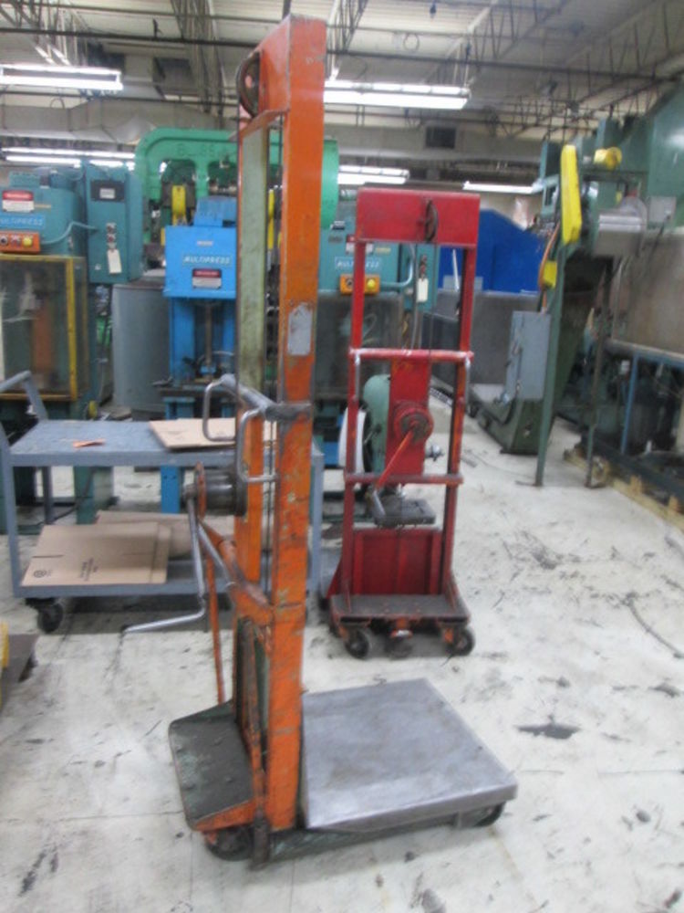 LewisShepard Co Model CH5 500 Lbs Cap 62" Height Manual Crank Lift