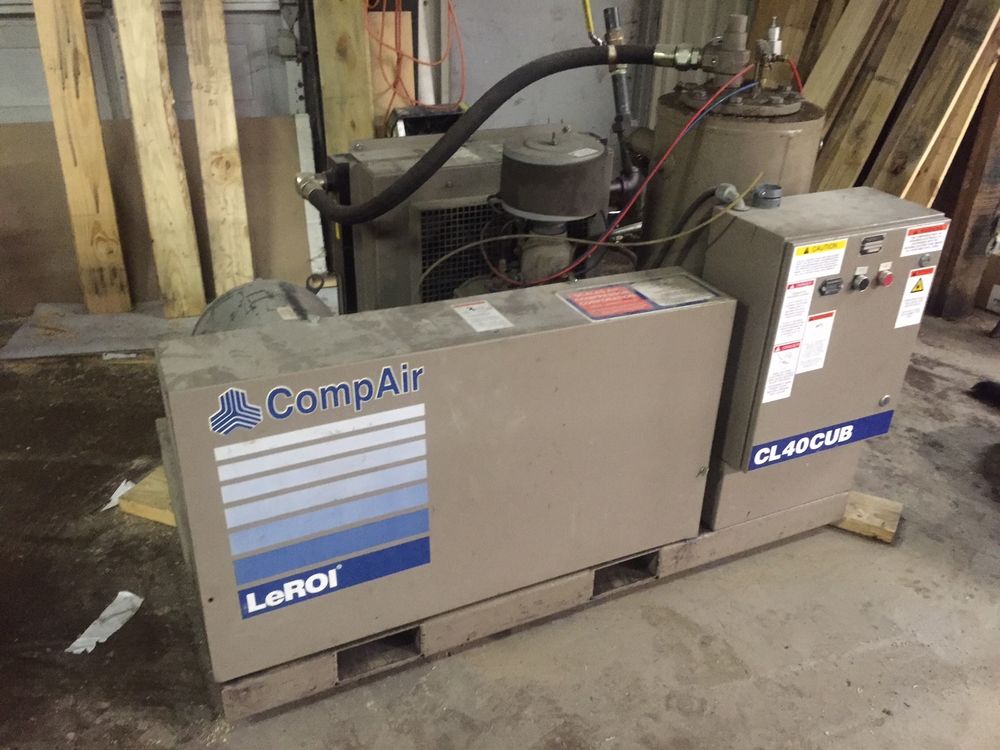LeRoi CompAir Model CL40CUB 40Hp Cub Screw Air Cooled Air Compressor
