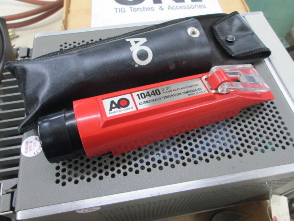 American Optical Model 10440 Hand Refractometer 030 Temp Compensated W