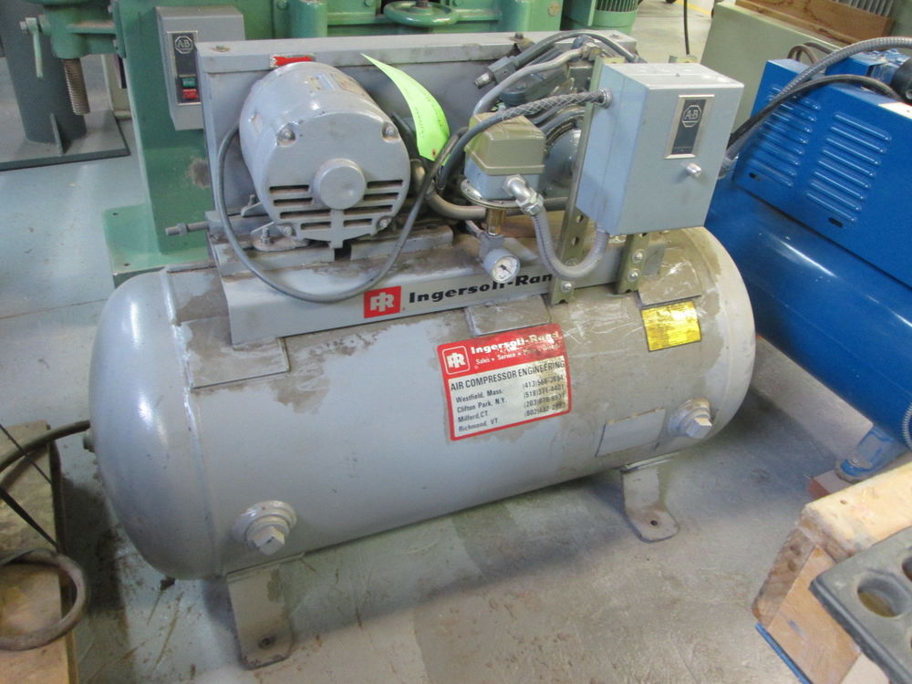Ingersoll Rand Model T30 3/4TM 208220/440V 1Hp 3Ph Vacuum Pump W/Tank