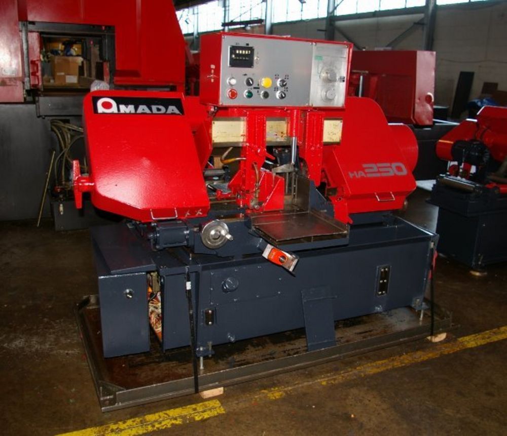 Amada HA250 10"X 10" 3Hp 208230/460V 3Ph Automatic Hydraulic Band Saw