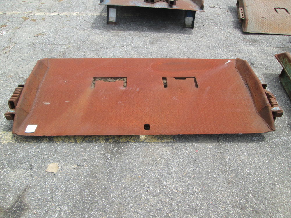 Uline Solid Steel Construction Tapered Dock Plate 77"L x 42"W